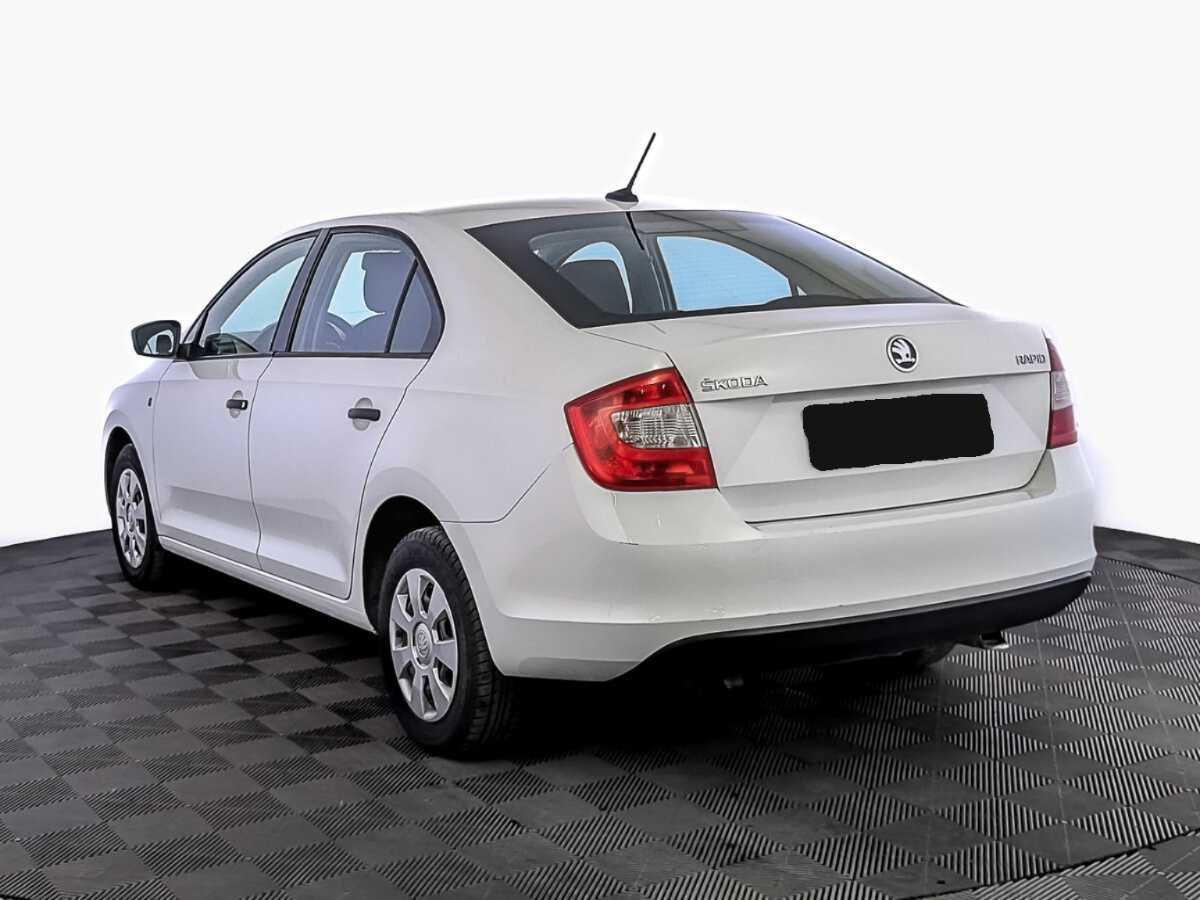 Купить Skoda Rapid с пробегом. Фото: #6