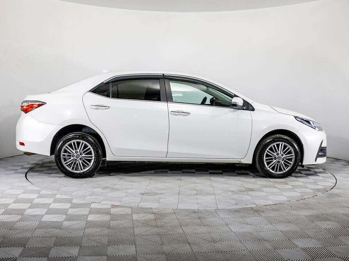 Купить Toyota Corolla с пробегом. Фото: #3