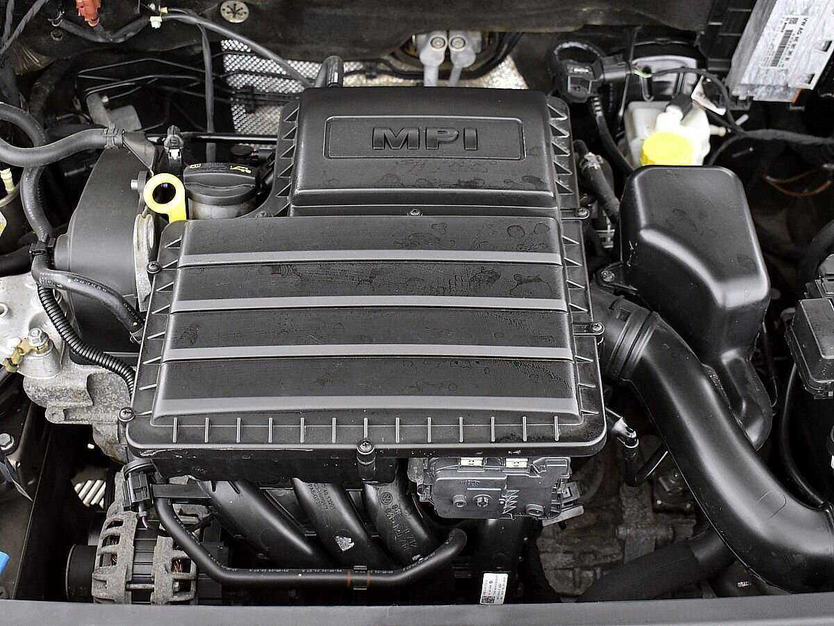 Купить Volkswagen Polo с пробегом. Фото: #16