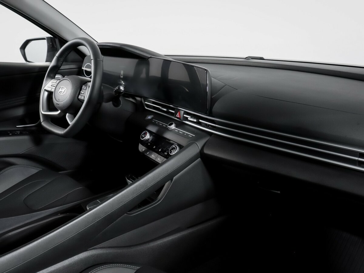 Купить Hyundai Elantra с пробегом. Фото: #6