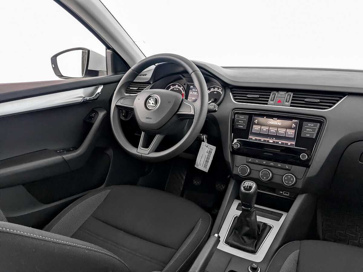 Купить Skoda Octavia с пробегом. Фото: #12