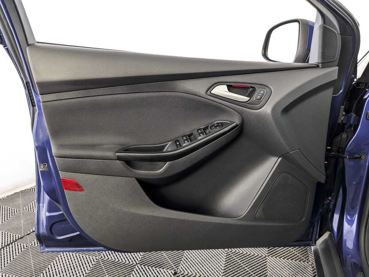 Купить Ford Focus с пробегом. Фото: #14