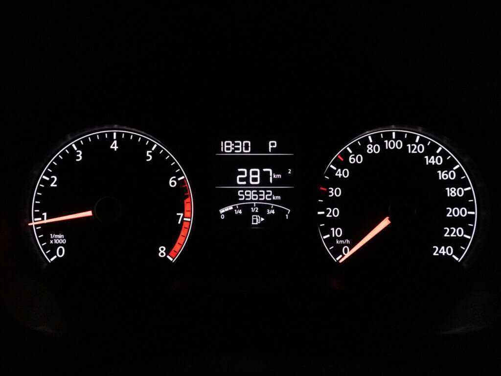 Купить Volkswagen Polo с пробегом. Фото: #11