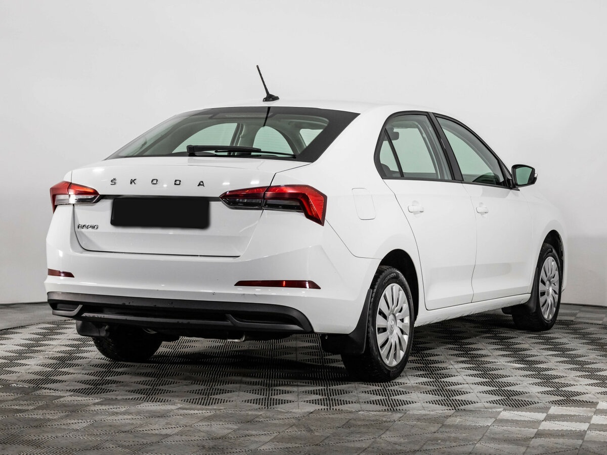 Купить Skoda Rapid с пробегом. Фото: #3
