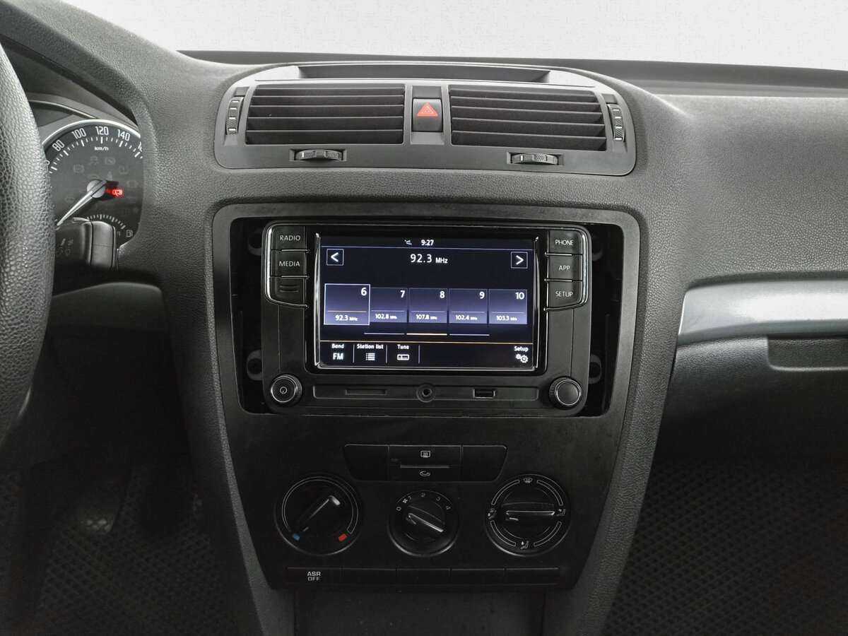 Купить Skoda Octavia с пробегом. Фото: #10