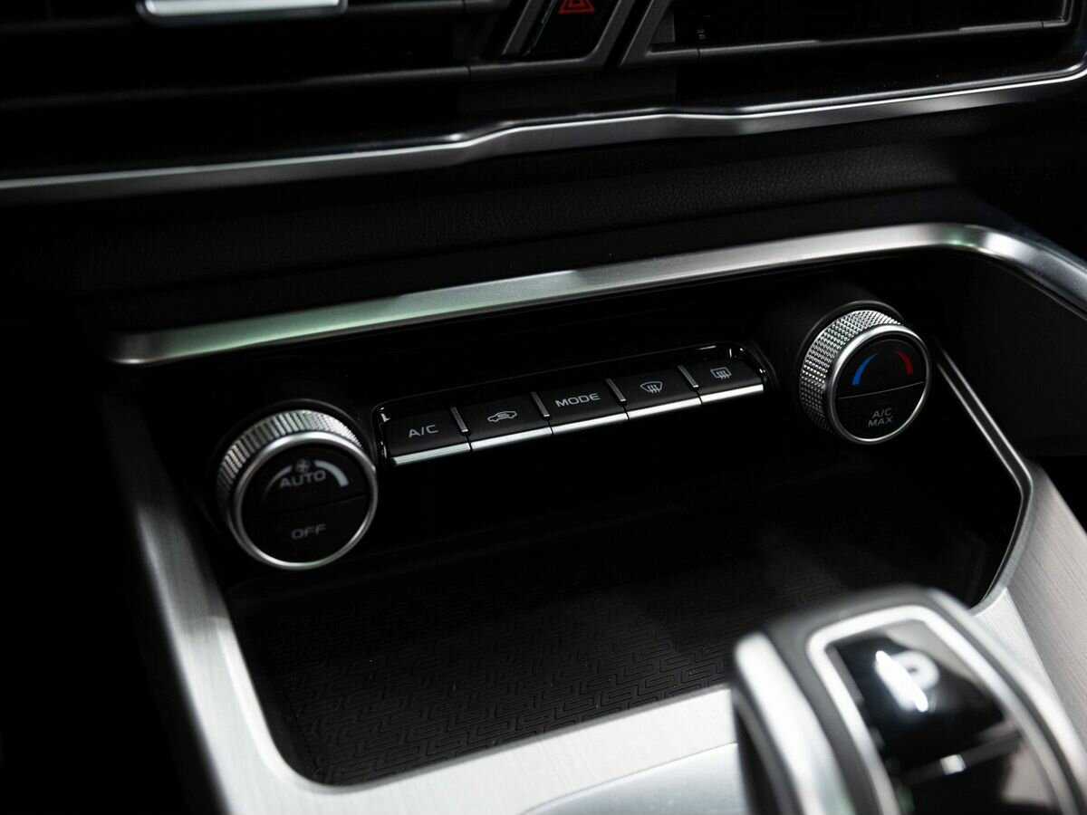 Купить Geely Coolray с пробегом. Фото: #17