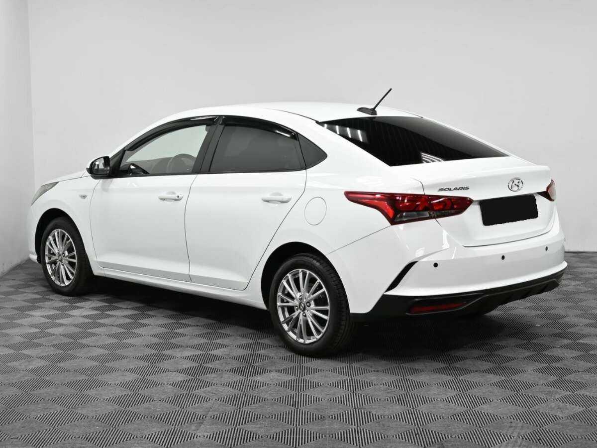 Купить Hyundai Solaris с пробегом. Фото: #3