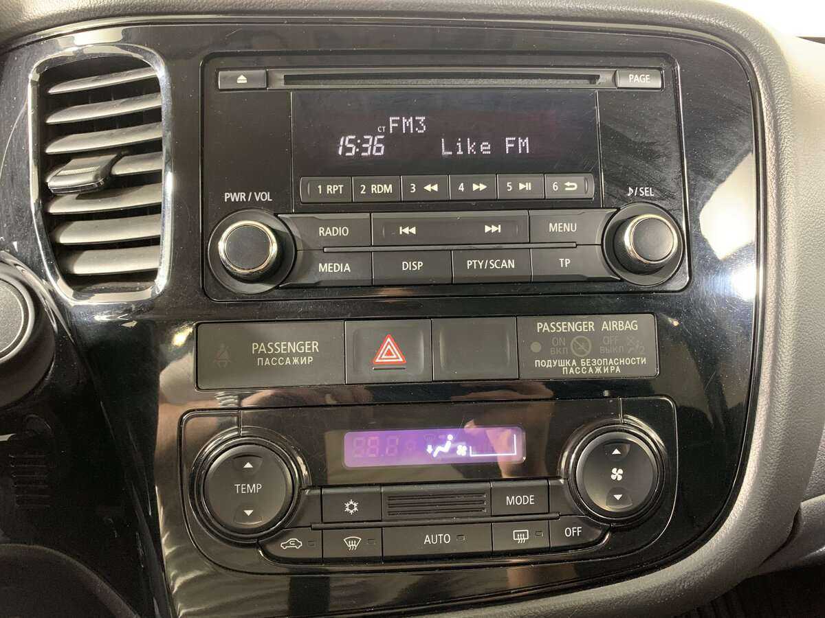 Купить Mitsubishi Outlander с пробегом. Фото: #13