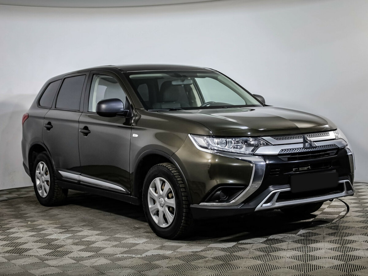 Купить Mitsubishi Outlander с пробегом. Фото: #2