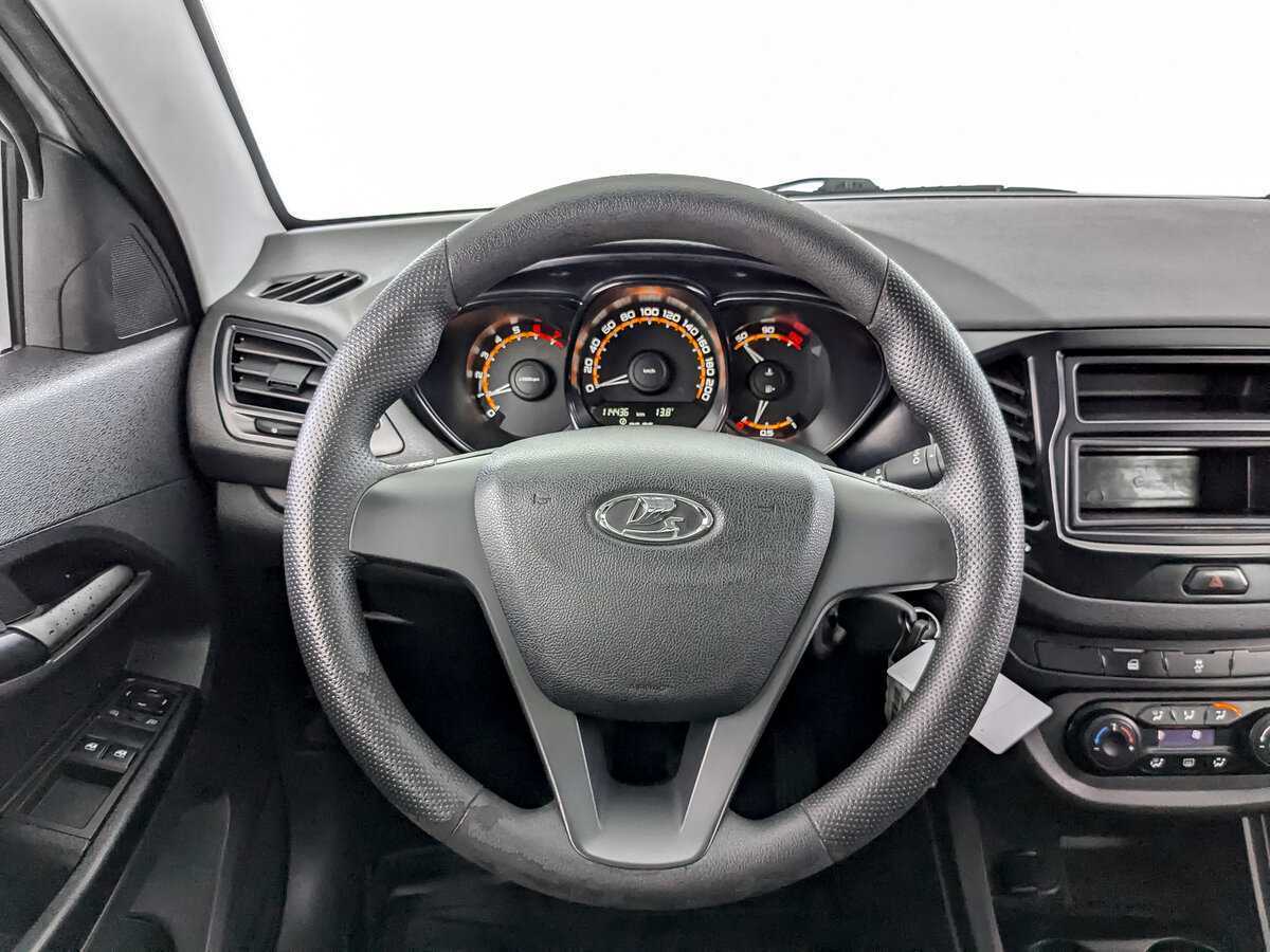 Купить Lada (ВАЗ) Vesta с пробегом. Фото: #16