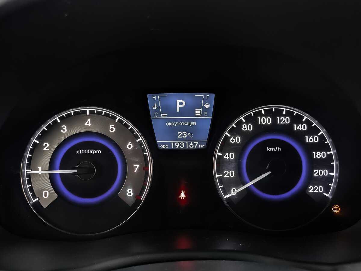 Купить Hyundai Solaris с пробегом. Фото: #11