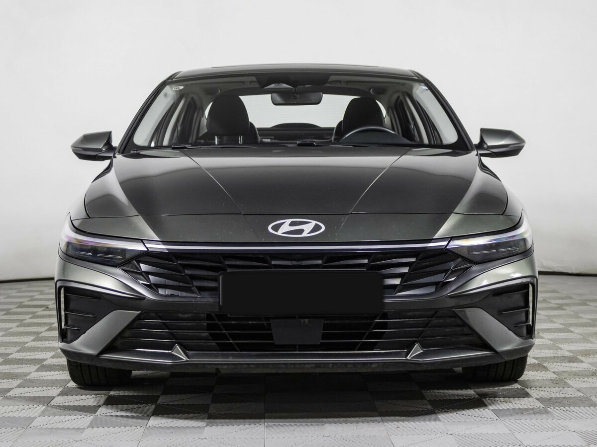 Купить Hyundai Elantra с пробегом. Фото: #1
