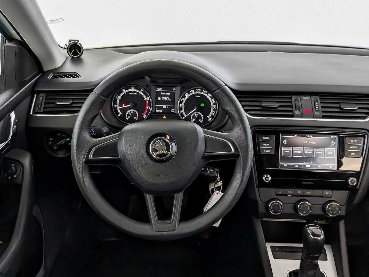 Купить Skoda Octavia с пробегом. Фото: #20