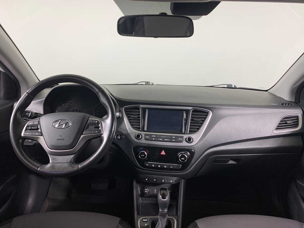 Купить Hyundai Solaris с пробегом. Фото: #12