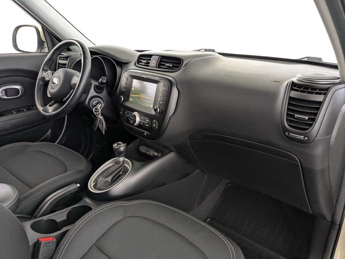 Купить Kia Soul с пробегом. Фото: #19