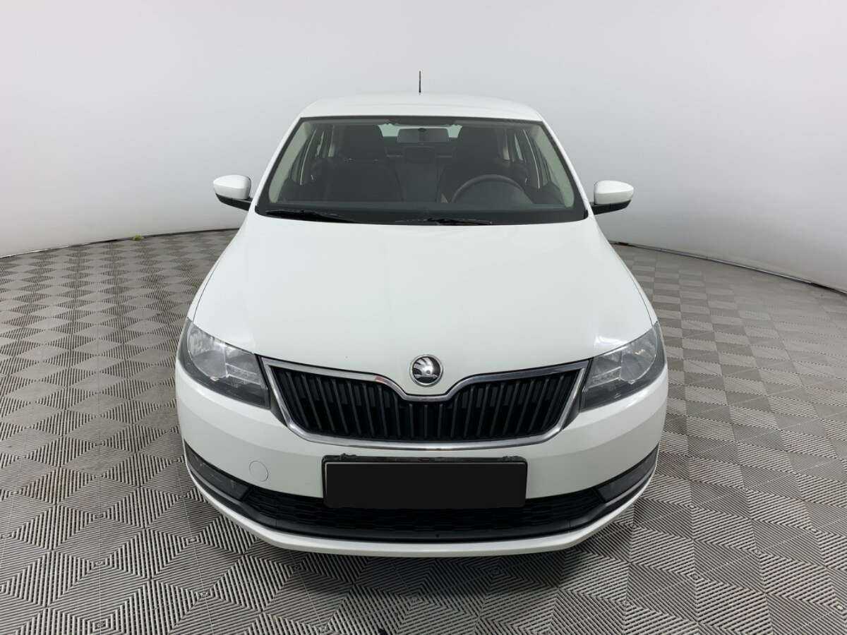 Купить Skoda Rapid с пробегом. Фото: #1