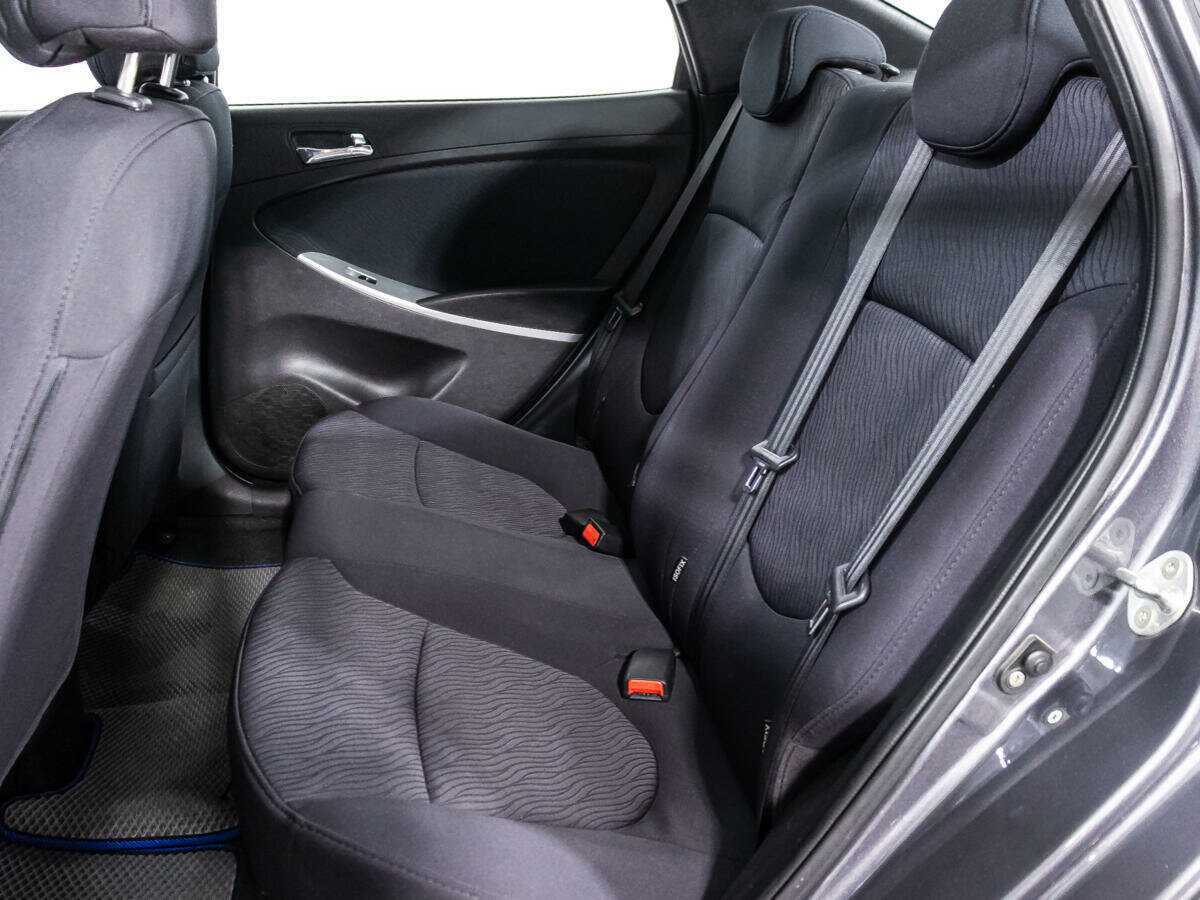 Купить Hyundai Solaris с пробегом. Фото: #9