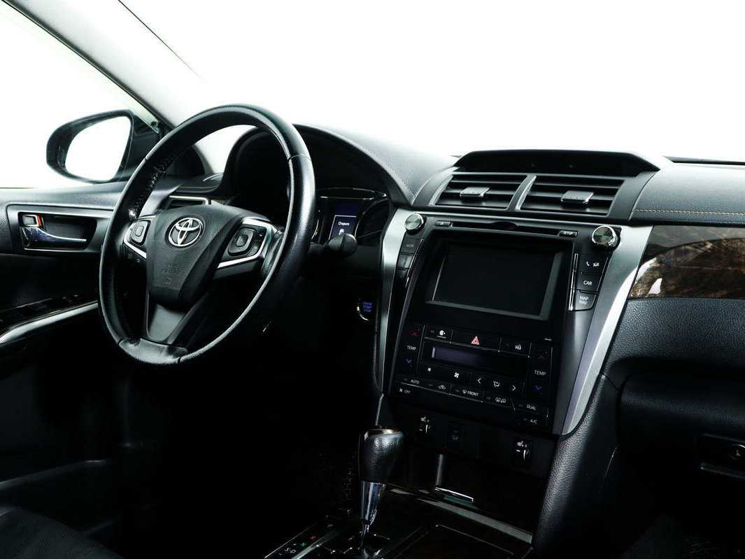 Купить Toyota Camry с пробегом. Фото: #8