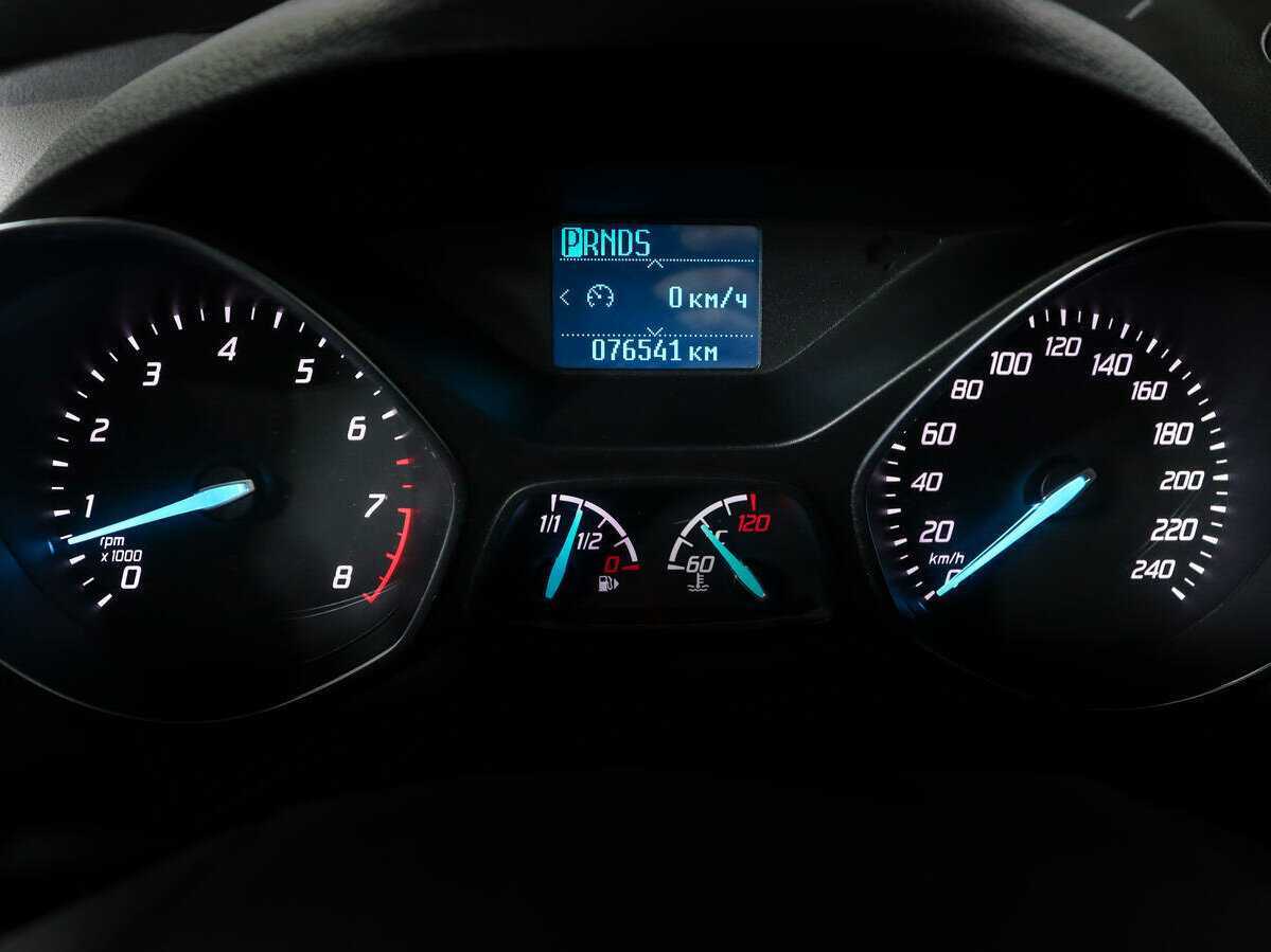 Купить Ford Kuga с пробегом. Фото: #8