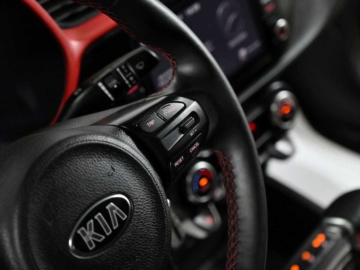 Купить Kia Rio с пробегом. Фото: #9