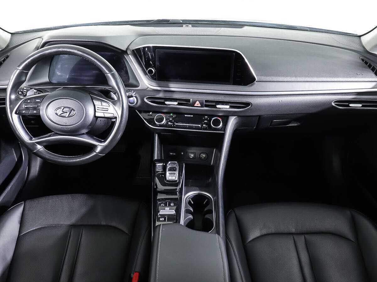 Купить Hyundai Sonata с пробегом. Фото: #10