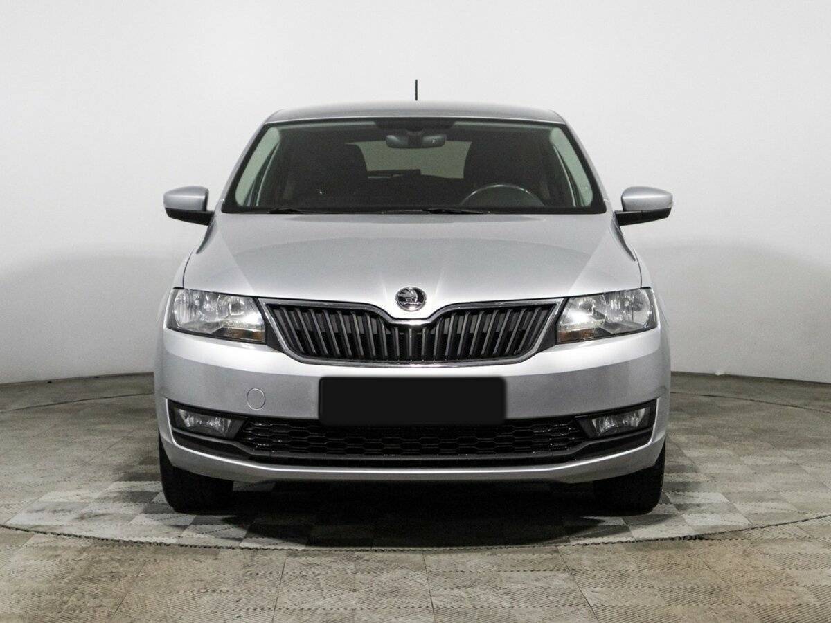 Купить Skoda Rapid с пробегом. Фото: #1
