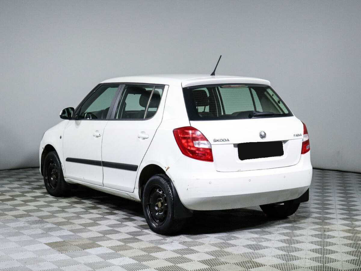 Купить Skoda Fabia с пробегом. Фото: #6