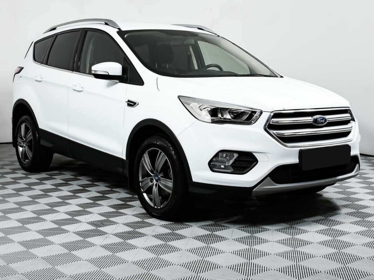 Купить Ford Kuga с пробегом. Фото: #2