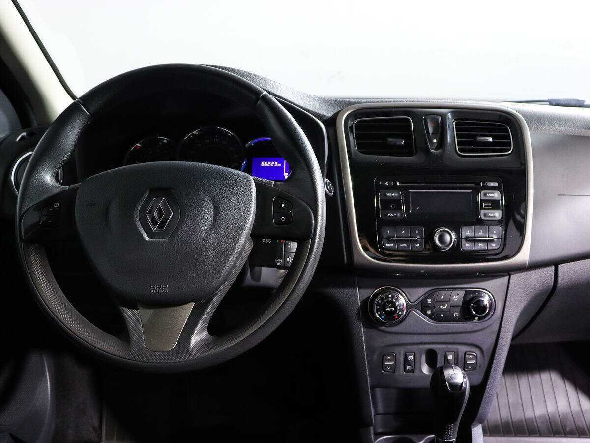 Купить Renault Sandero с пробегом. Фото: #11
