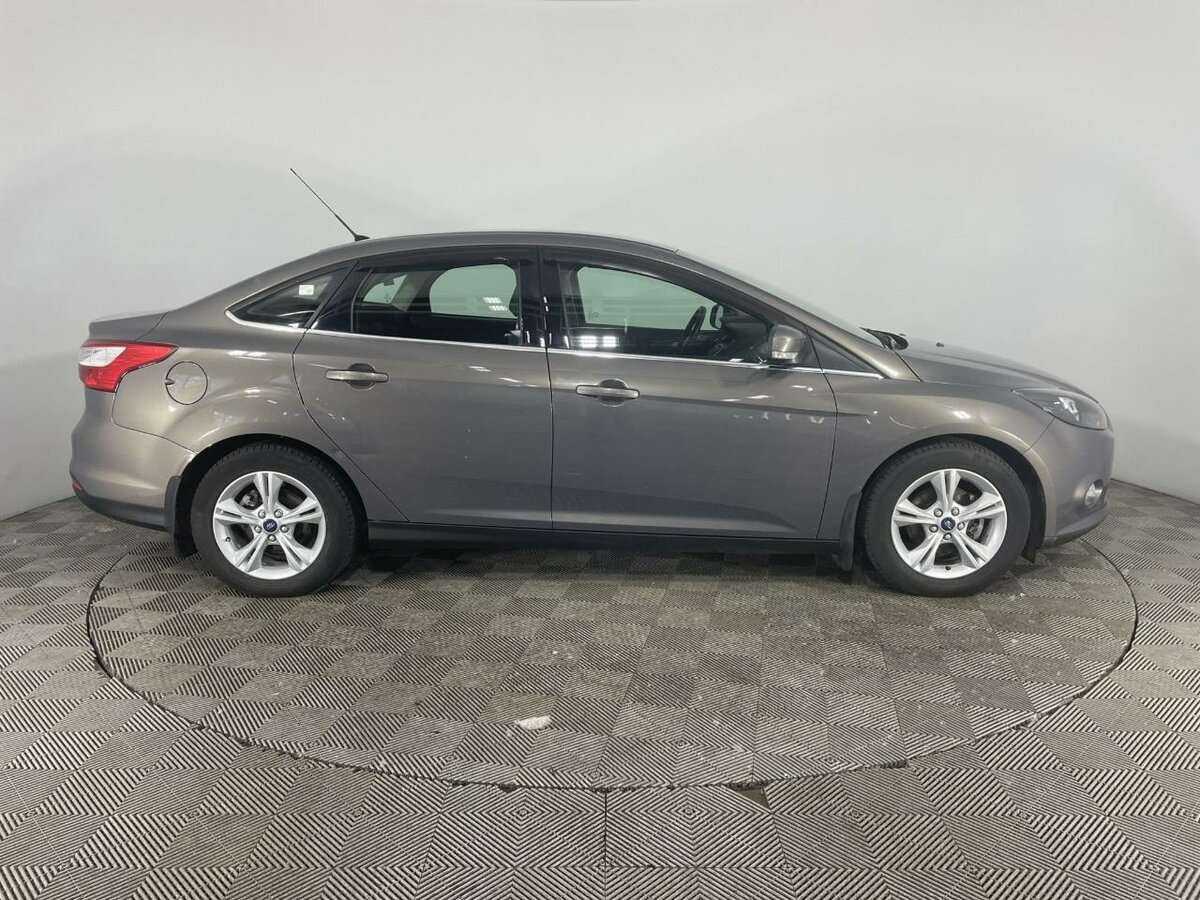 Купить Ford Focus с пробегом. Фото: #3