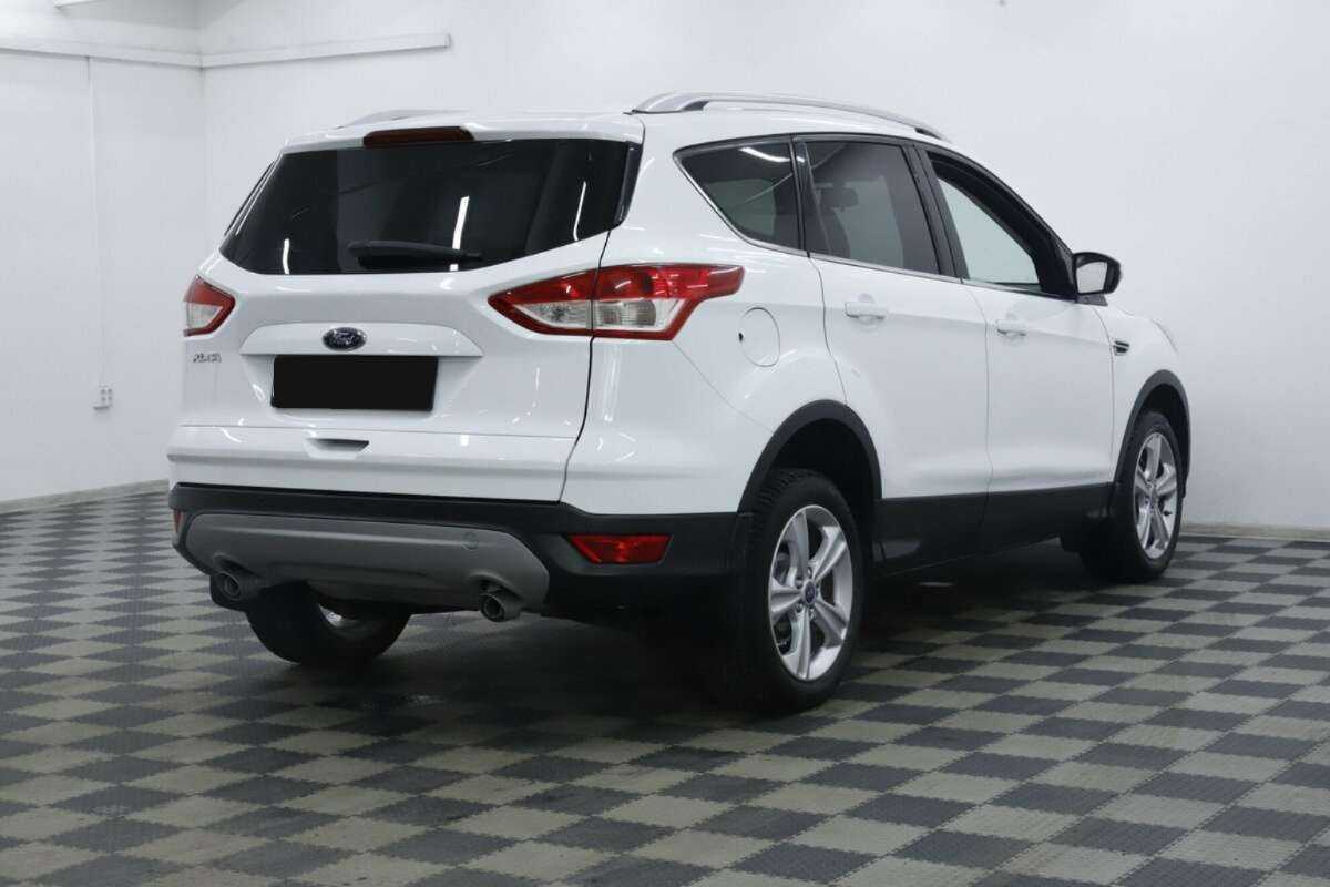 Купить Ford Kuga с пробегом. Фото: #3