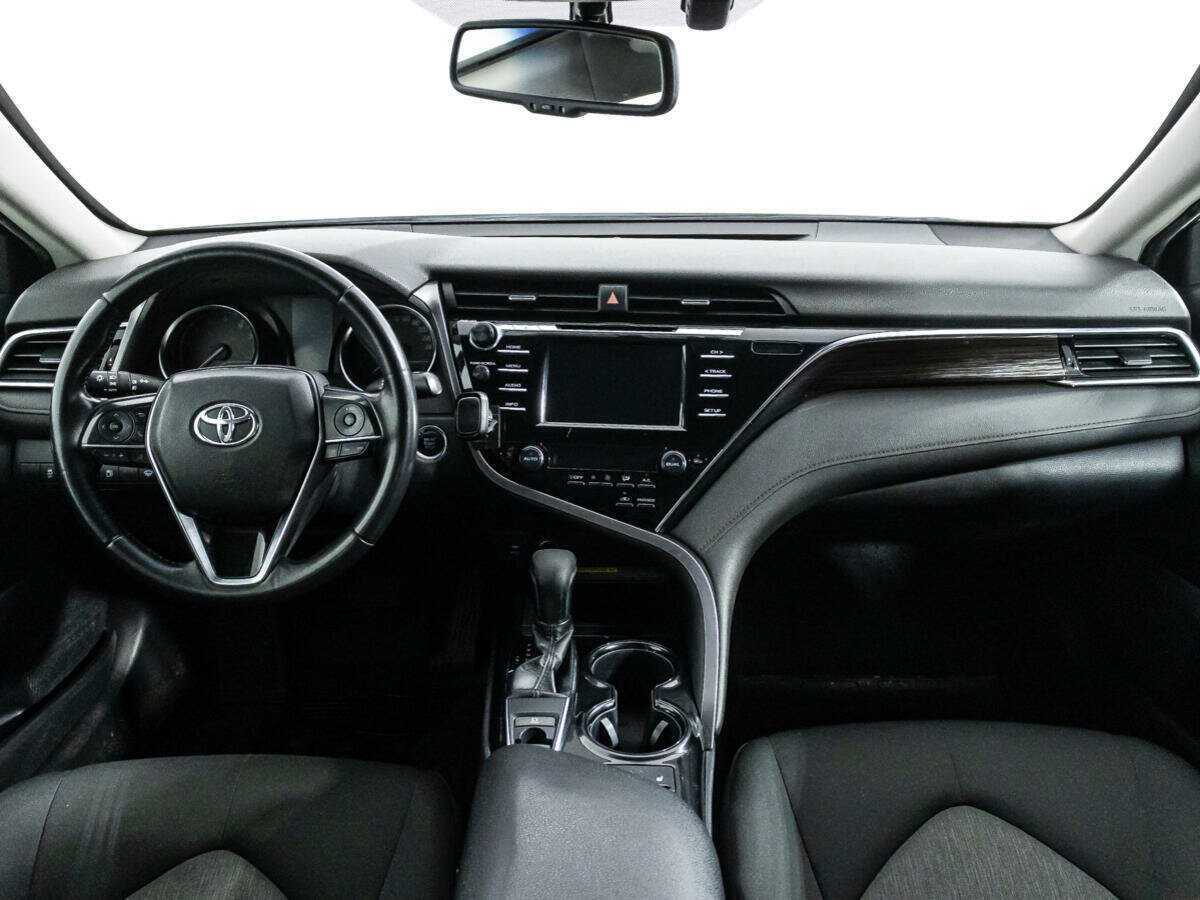 Купить Toyota Camry с пробегом. Фото: #12