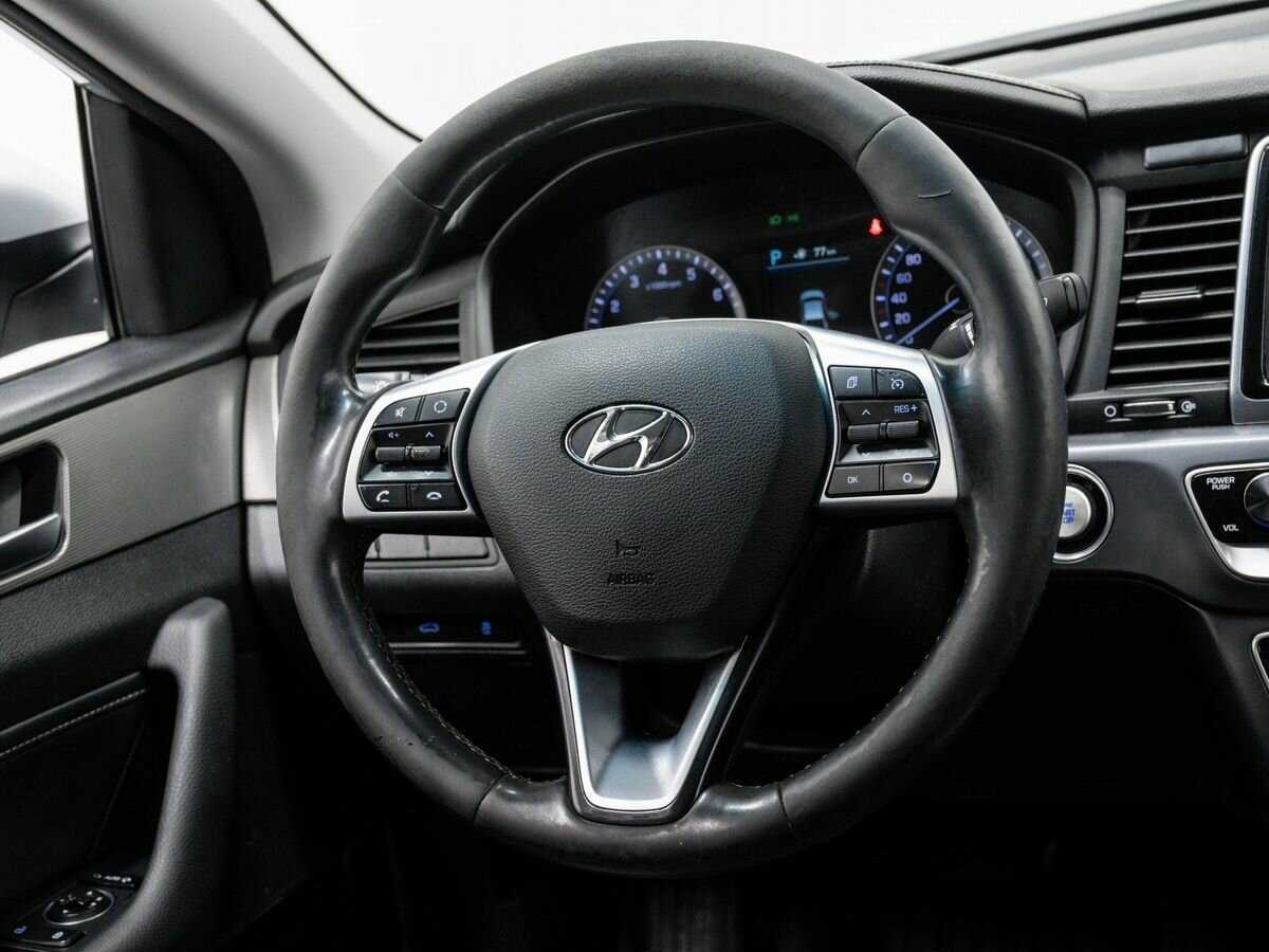 Купить Hyundai Sonata с пробегом. Фото: #12