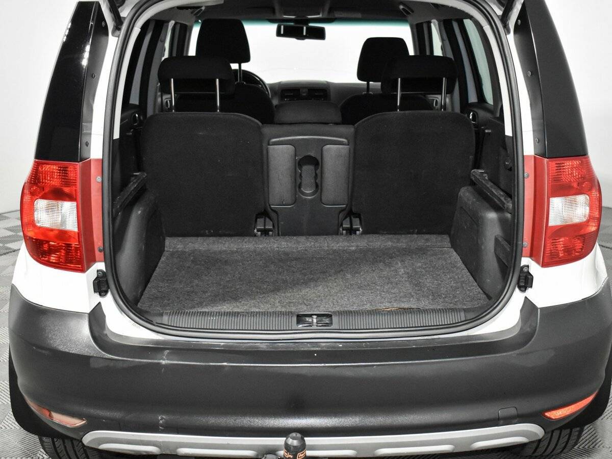 Купить Skoda Yeti с пробегом. Фото: #16