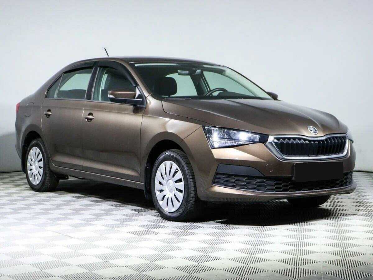 Купить Skoda Rapid с пробегом. Фото: #2