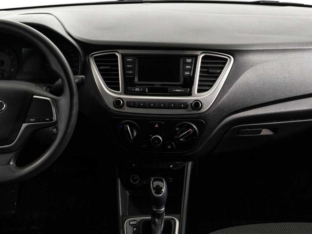 Купить Hyundai Solaris с пробегом. Фото: #13