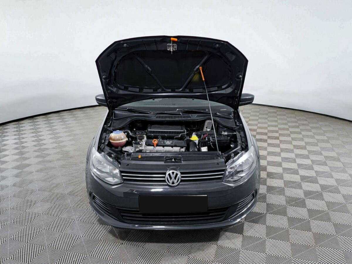 Купить Volkswagen Polo с пробегом. Фото: #8