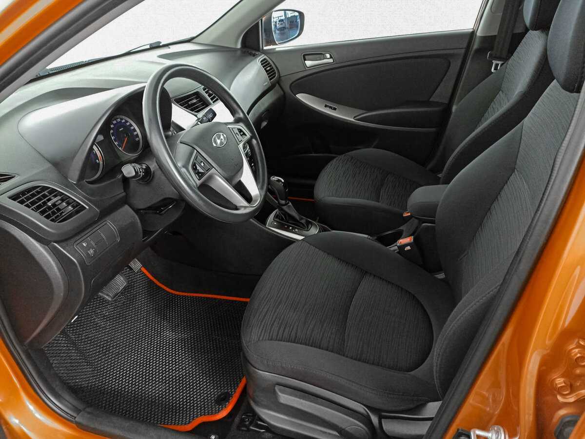 Купить Hyundai Solaris с пробегом. Фото: #13