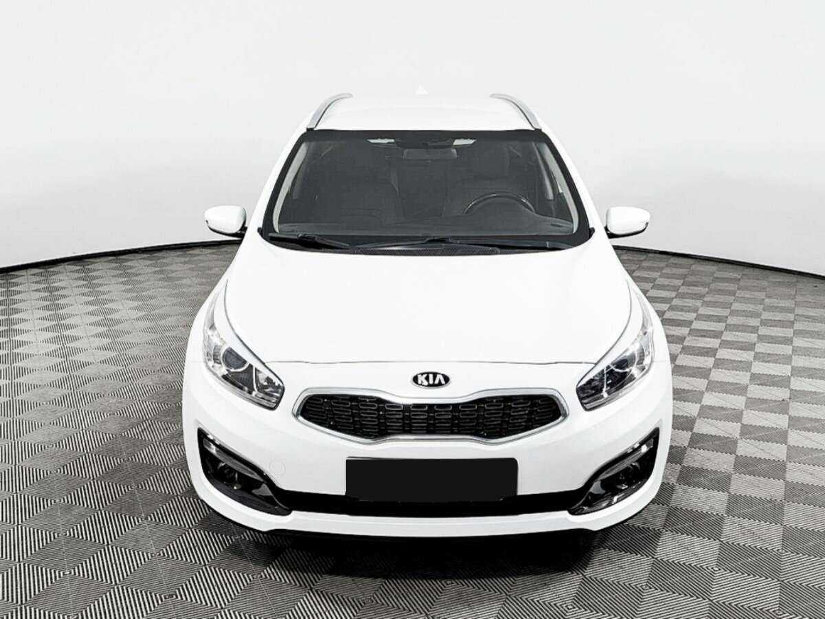 Купить Kia Ceed с пробегом. Фото: #1