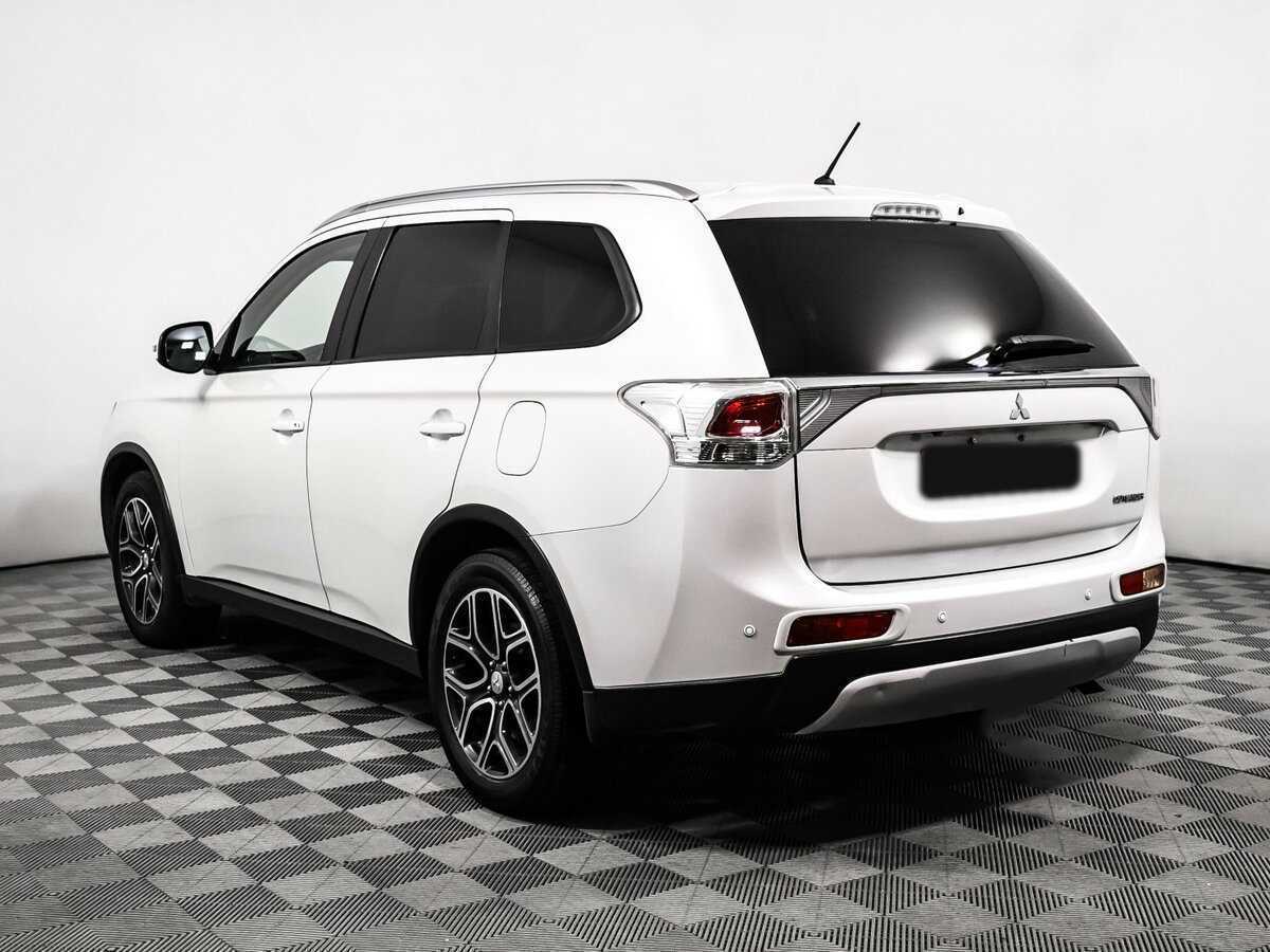 Купить Mitsubishi Outlander с пробегом. Фото: #6