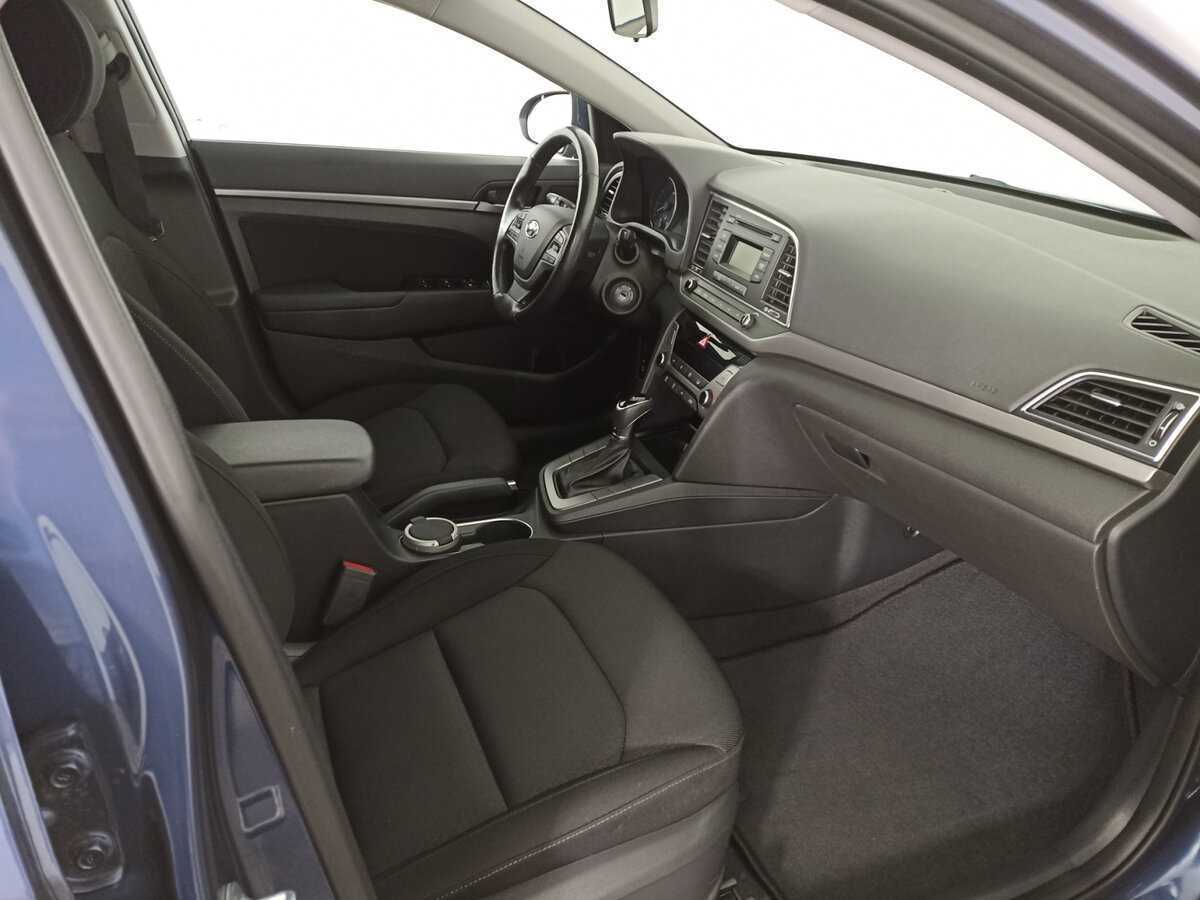 Купить Hyundai Elantra с пробегом. Фото: #8