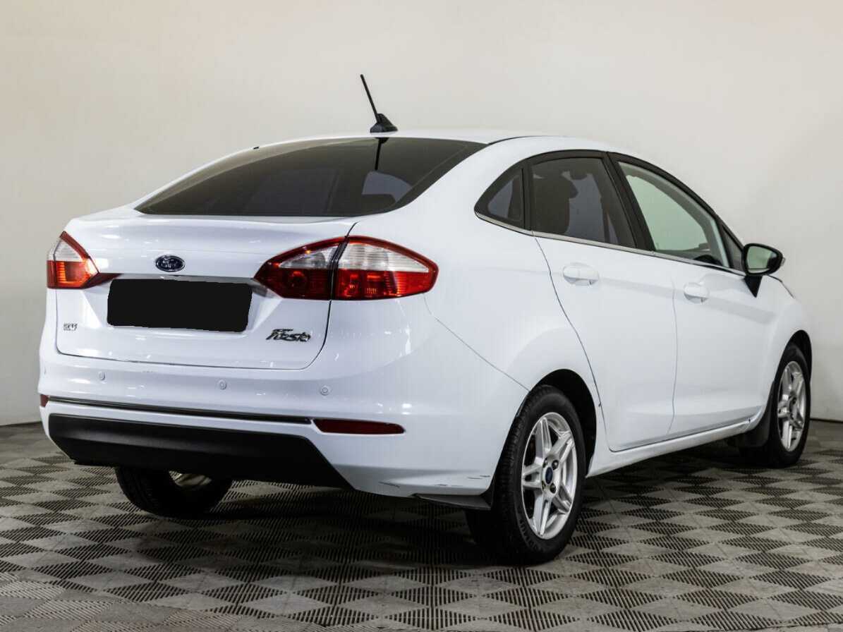 Купить Ford Fiesta с пробегом. Фото: #3