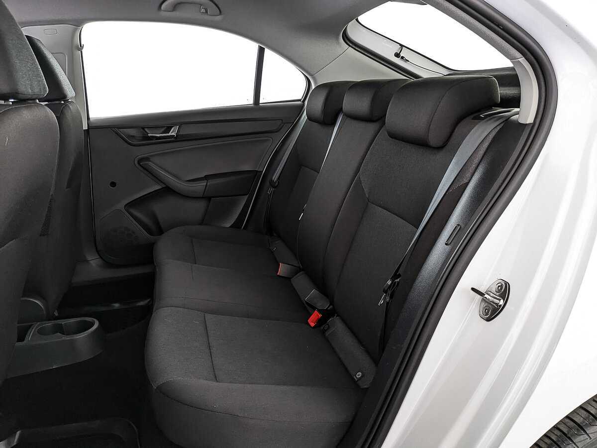 Купить Skoda Rapid с пробегом. Фото: #15