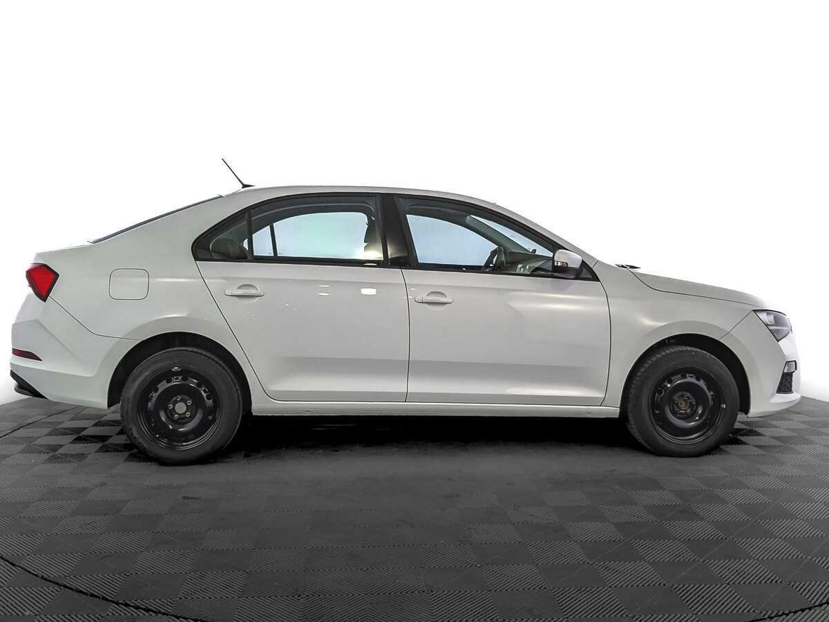 Купить Skoda Rapid с пробегом. Фото: #3
