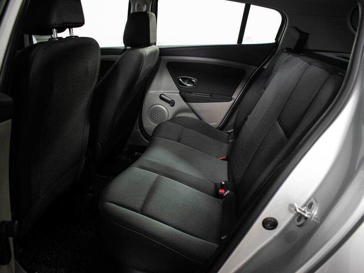 Купить Renault Megane с пробегом. Фото: #7