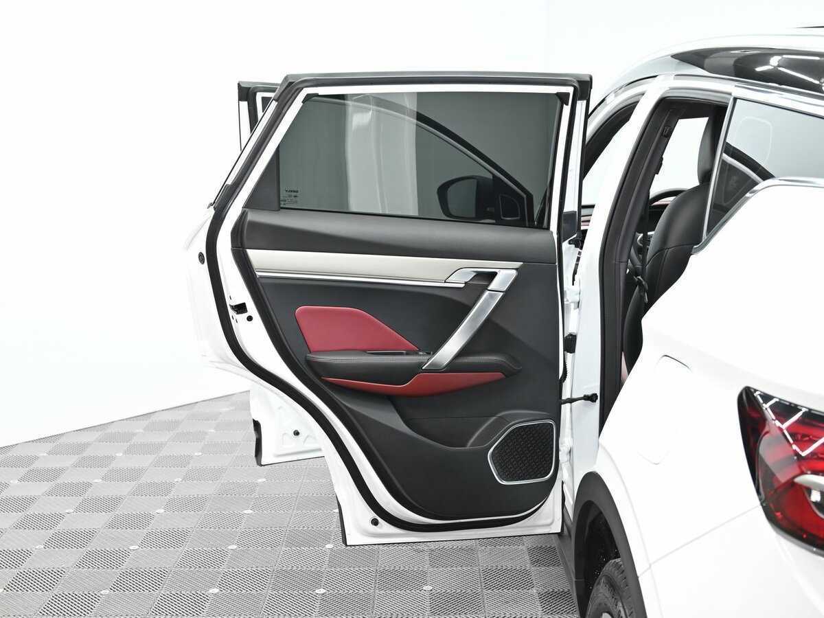 Купить Geely Coolray с пробегом. Фото: #18