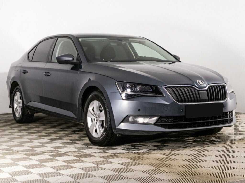 Купить Skoda Superb с пробегом. Фото: #2