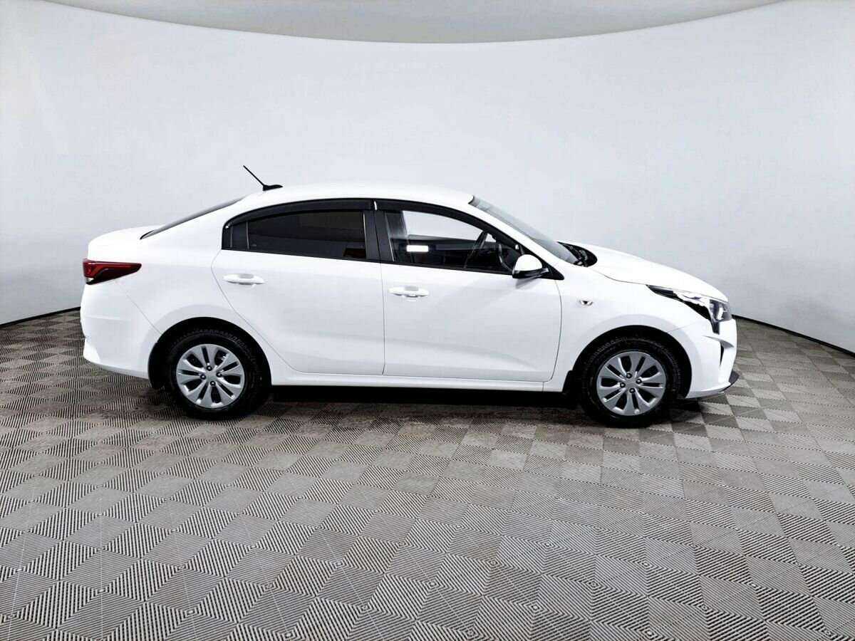 Купить Kia Rio с пробегом. Фото: #3