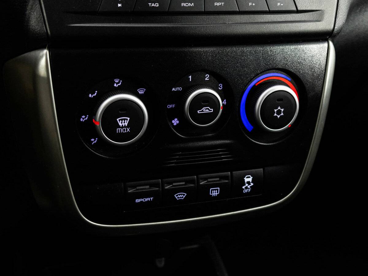 Купить Lada (ВАЗ) Granta с пробегом. Фото: #10