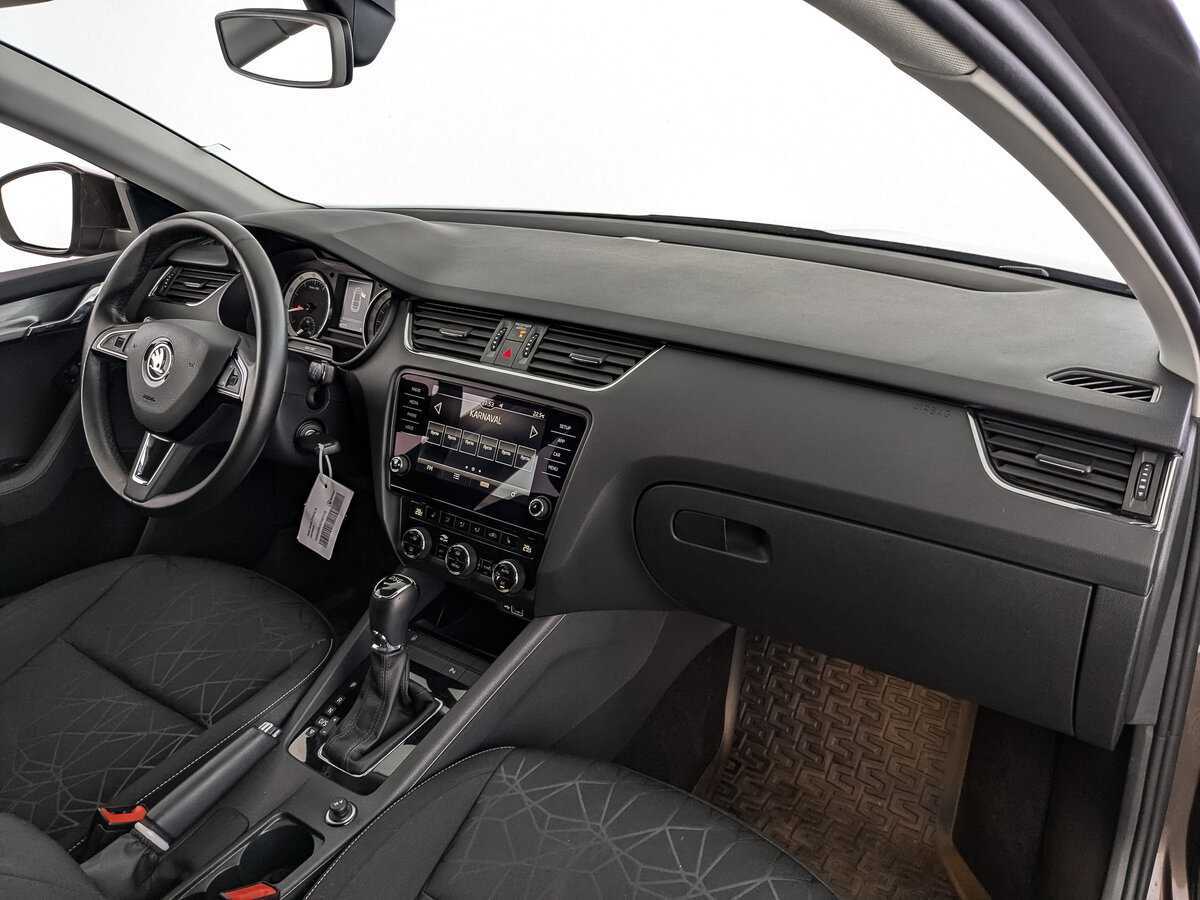 Купить Skoda Octavia с пробегом. Фото: #10